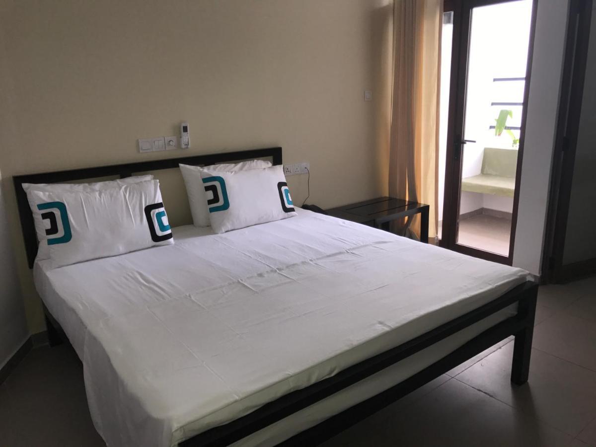 Saninro Hotel - Ragama Esterno foto