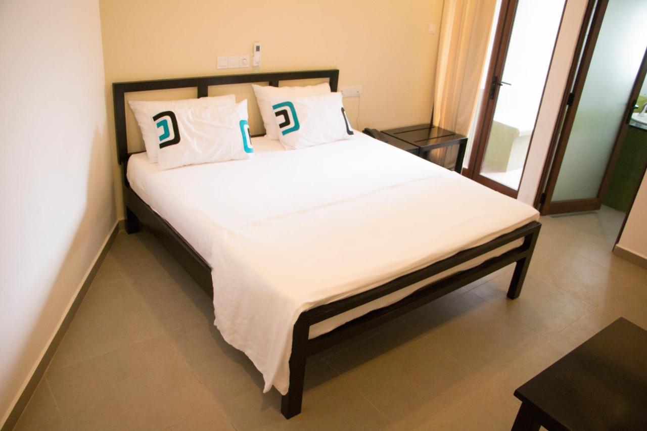 Saninro Hotel - Ragama Esterno foto