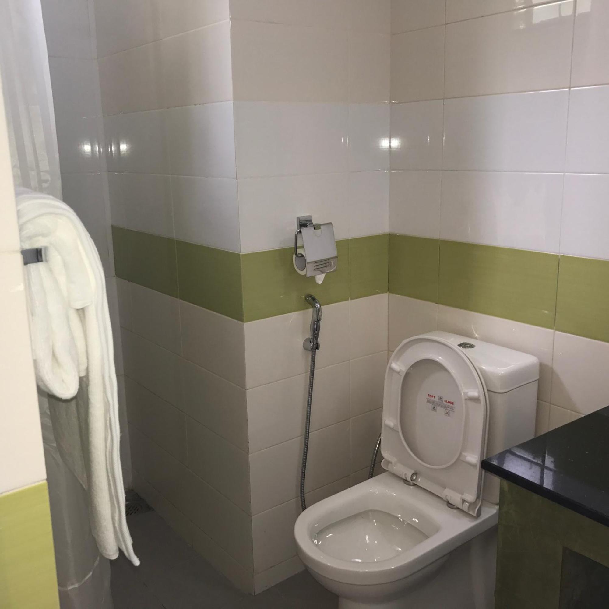 Saninro Hotel - Ragama Esterno foto