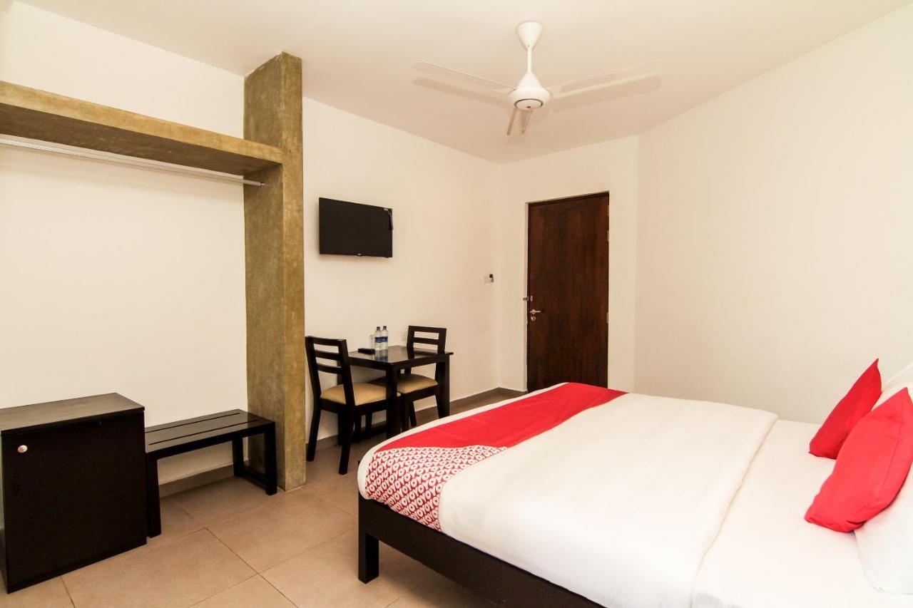 Saninro Hotel - Ragama Camera foto