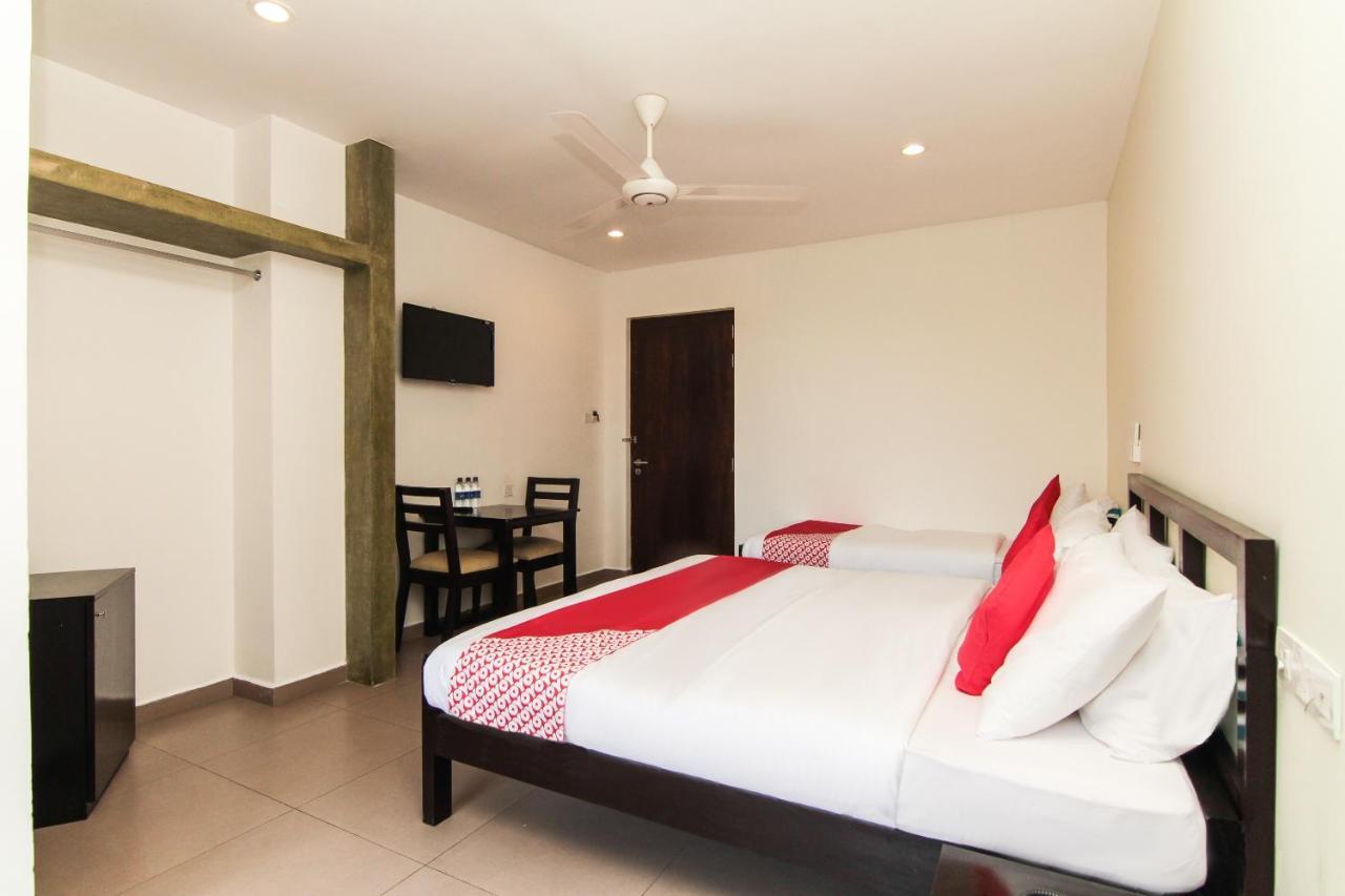 Saninro Hotel - Ragama Esterno foto