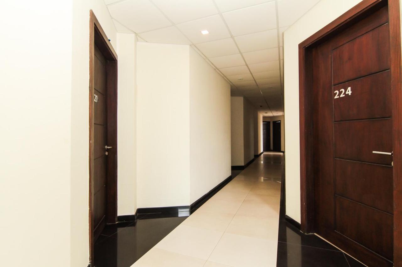 Saninro Hotel - Ragama Esterno foto