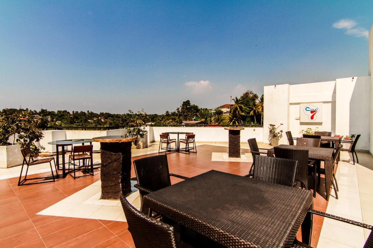 Saninro Hotel - Ragama Esterno foto